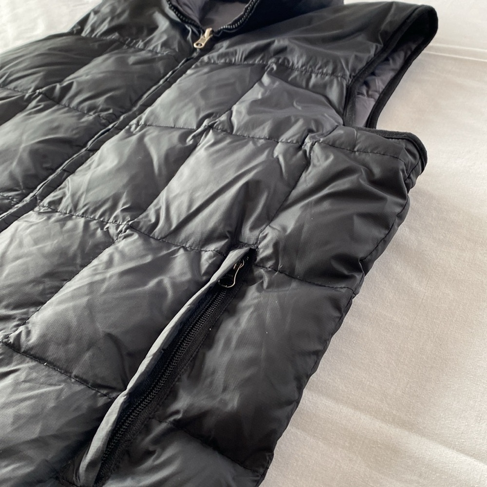 Eddie Bauer Goose Down Fill Black or Gray Reversible Quilted Puffer Vest. Warm! - Picture 6 of 14